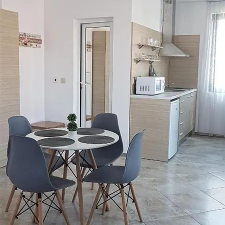 Πανσιόν Odesos 2*