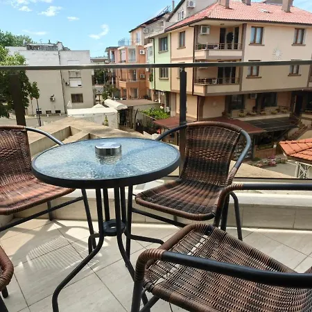 Guest house Odesos